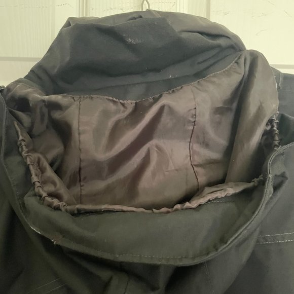 Decathlon QUECHUA Hiking Waterproof Rain Jacket Arpenaz 300 - Picture 8 of 12